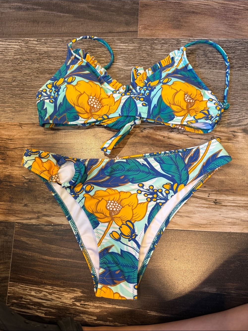 CUPSHE Sunday Morning Yellow Floral Bikini Set XS Top Small Bottom